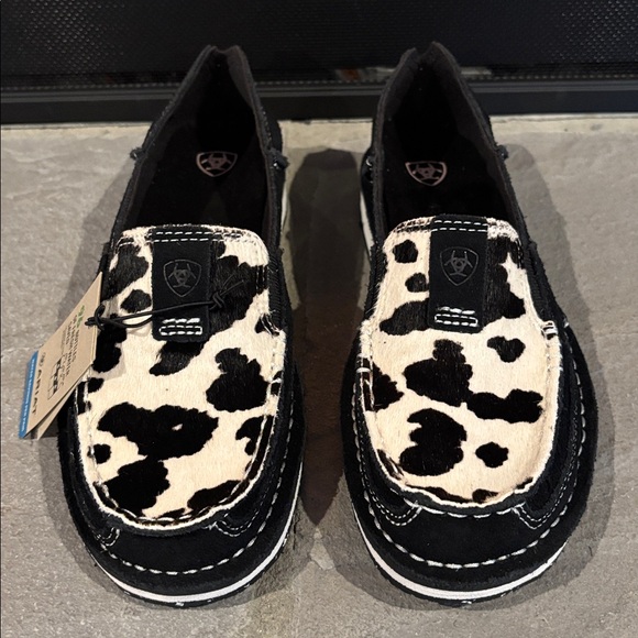Ariat Cruiser Black Suede Black & White Hair On - Picture 2 of 10
